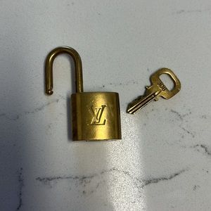 Louis Vuitton Lock & Key #308
